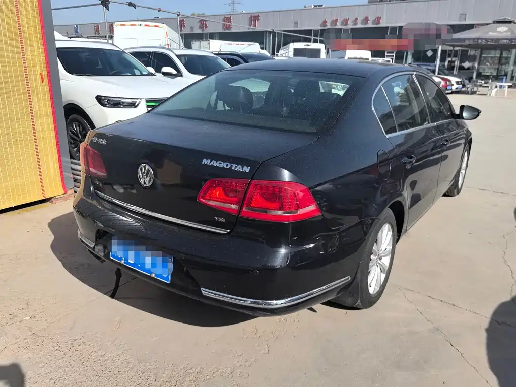 VOLKSWAGEN MAGOTAN 2016