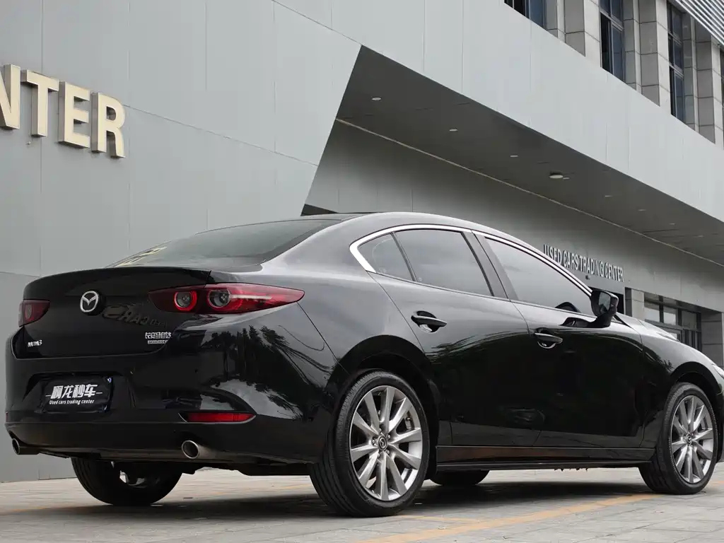 MAZDA 3 AXELA 2021