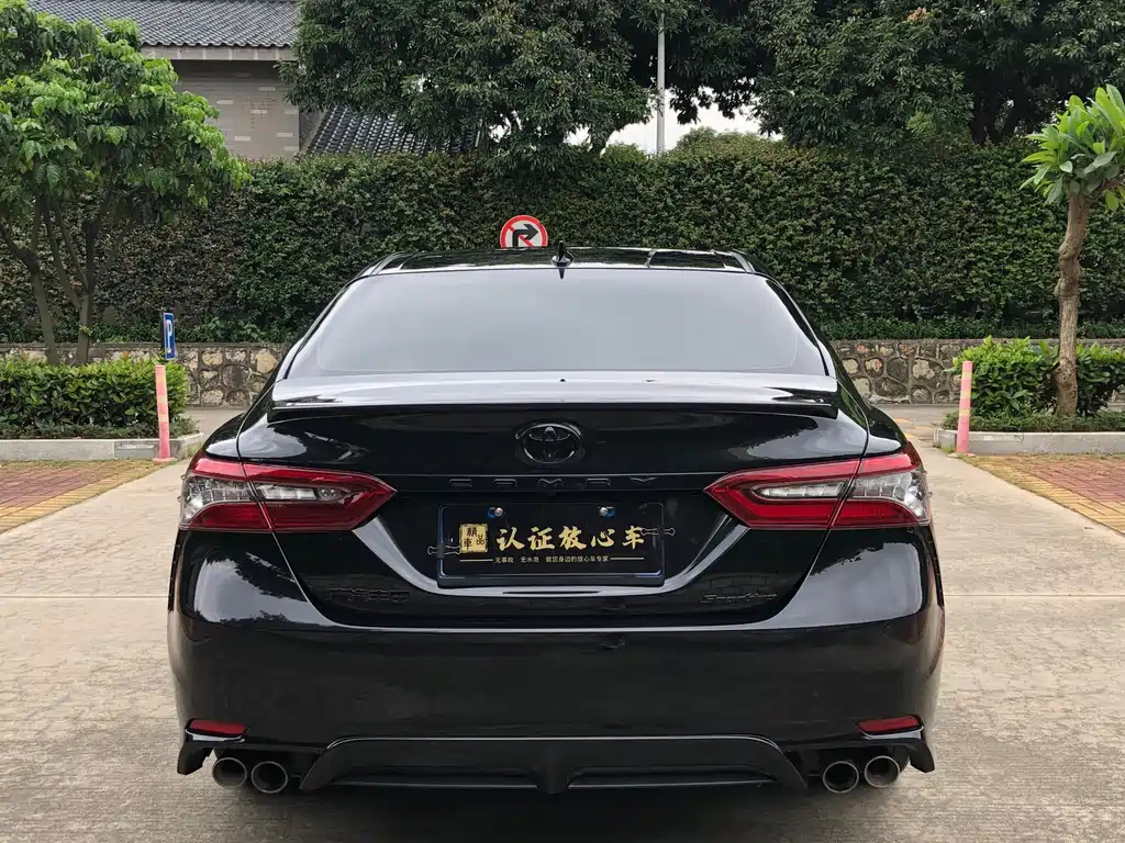 TOYOTA CAMRY 2023