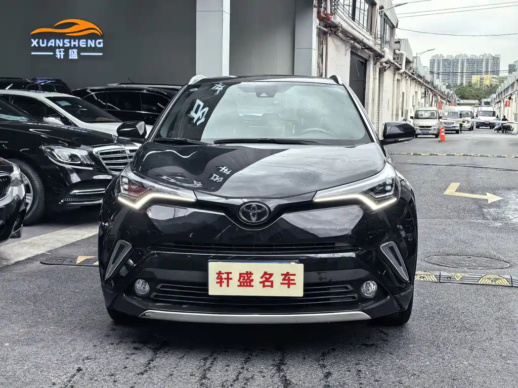 TOYOTA IZOA 2018