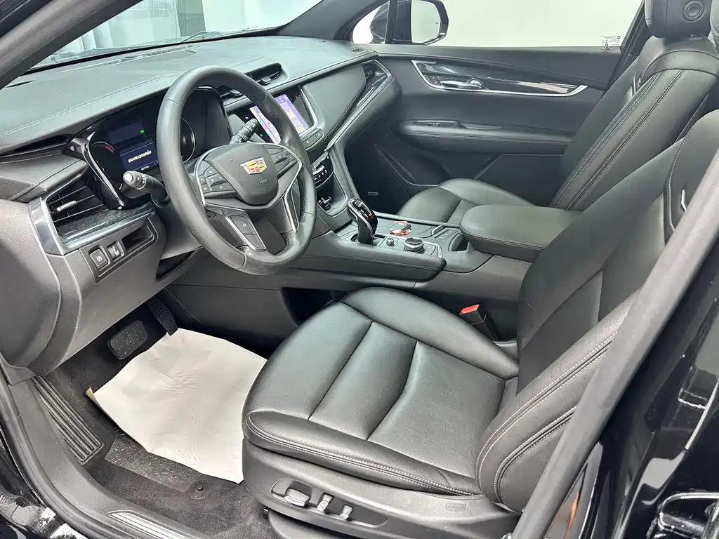 CADILLAC XT5 2020