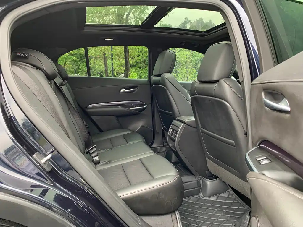 CADILLAC XT4 2021