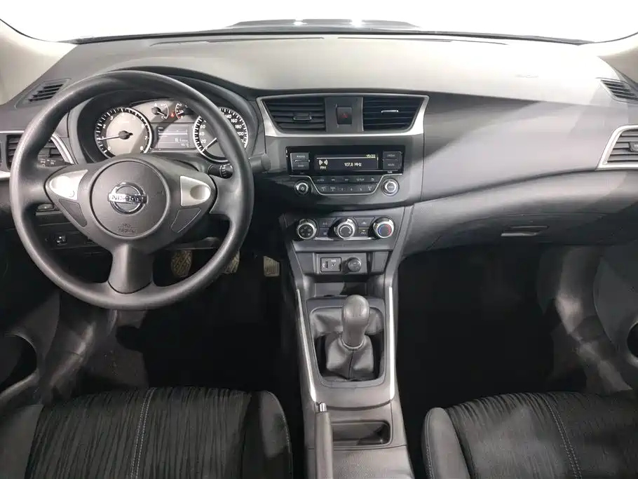 NISSAN SYLPHY 2021
