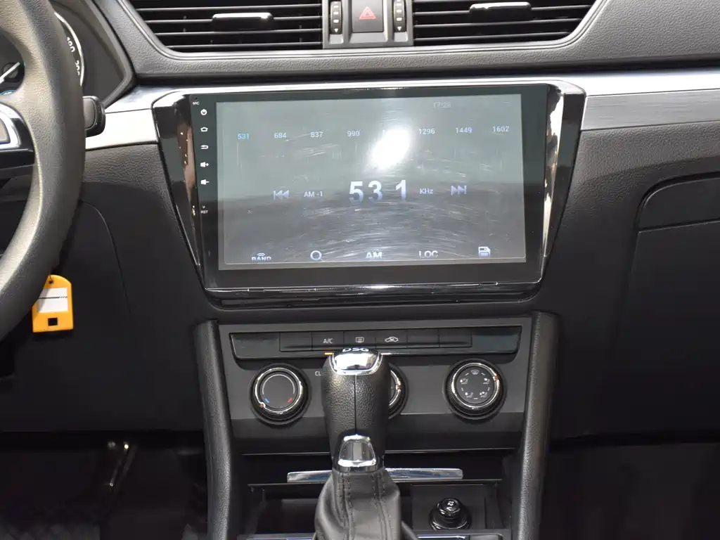 SKODA SUPERB 2020