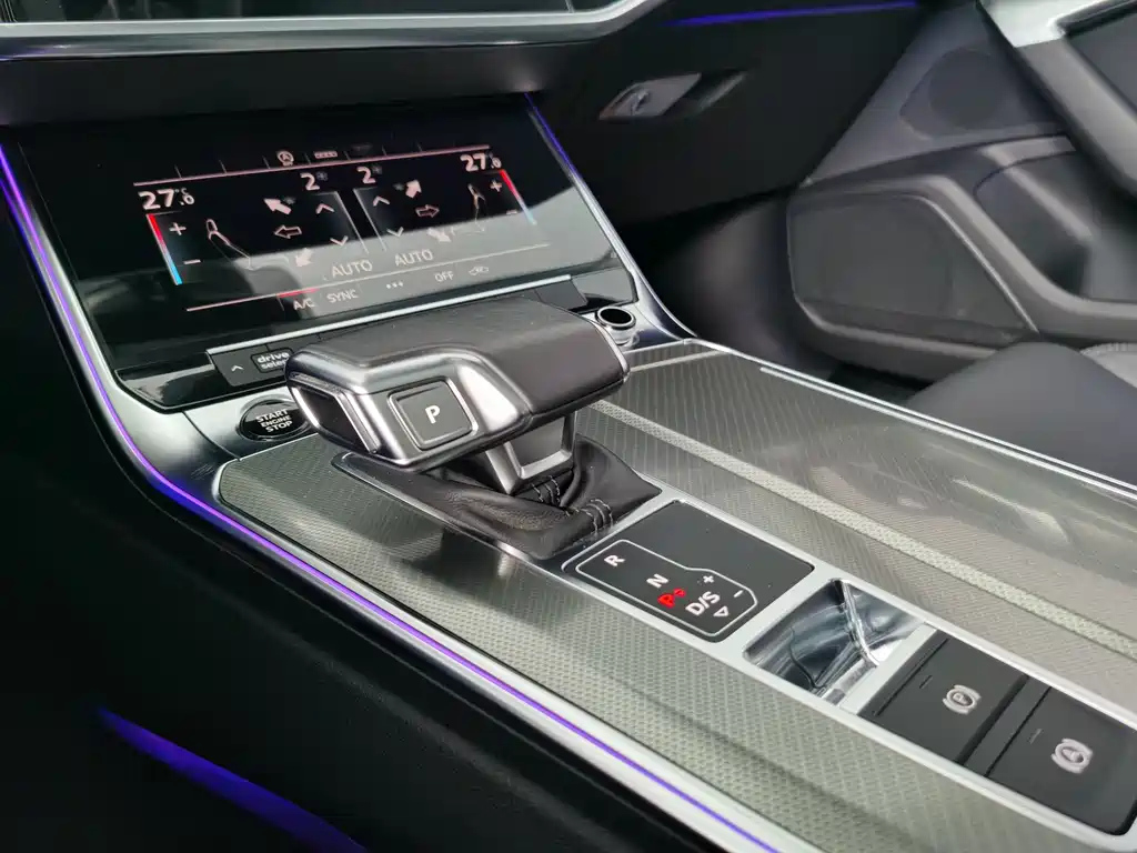 AUDI A6L 2021