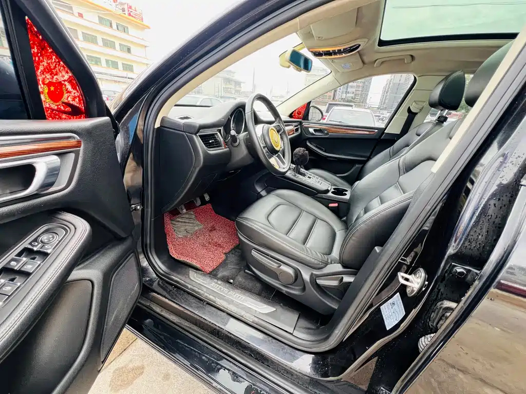 ZOTYE SR9 2017