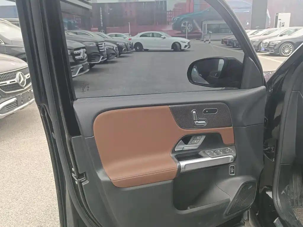 MERCEDES BENZ GLB 2022