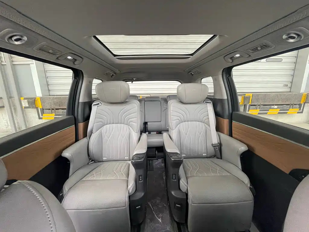 TRUMPCHI M8 2023