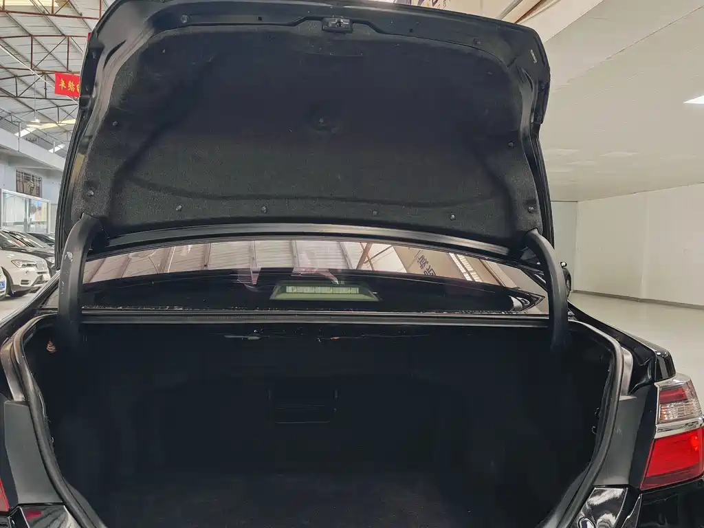 TOYOTA CAMRY 2016
