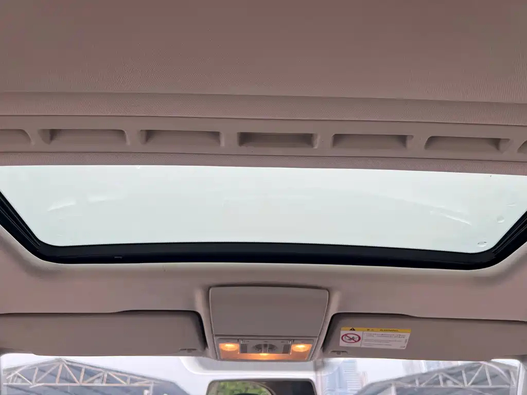 VOLKSWAGEN LAVIDA 2016