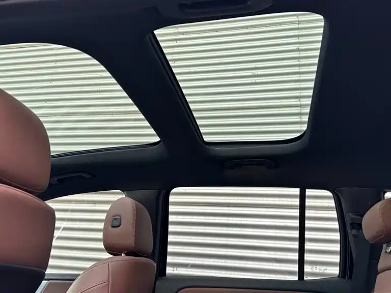 MERCEDES BENZ GLB 2022