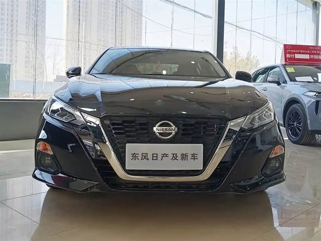 NISSAN TEANA 2022