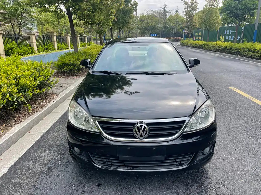 VOLKSWAGEN LAVIDA 2011