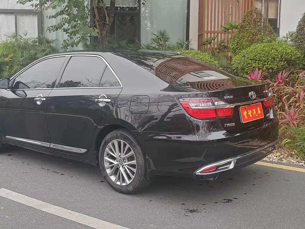 TOYOTA CAMRY 2017