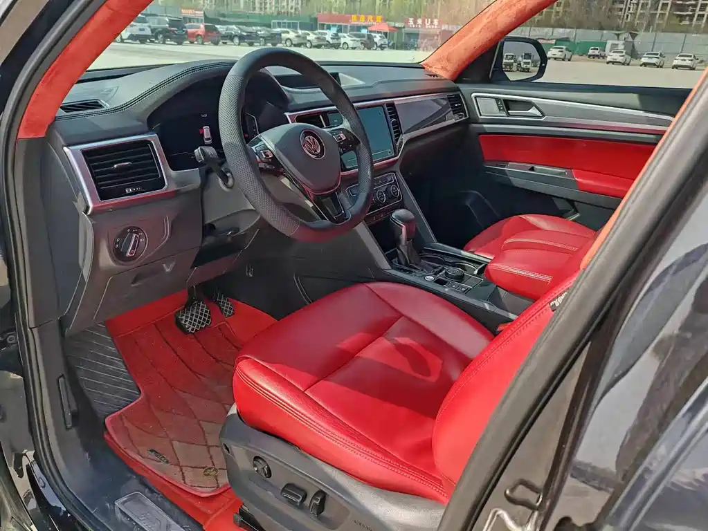 VOLKSWAGEN TOURAN 2021
