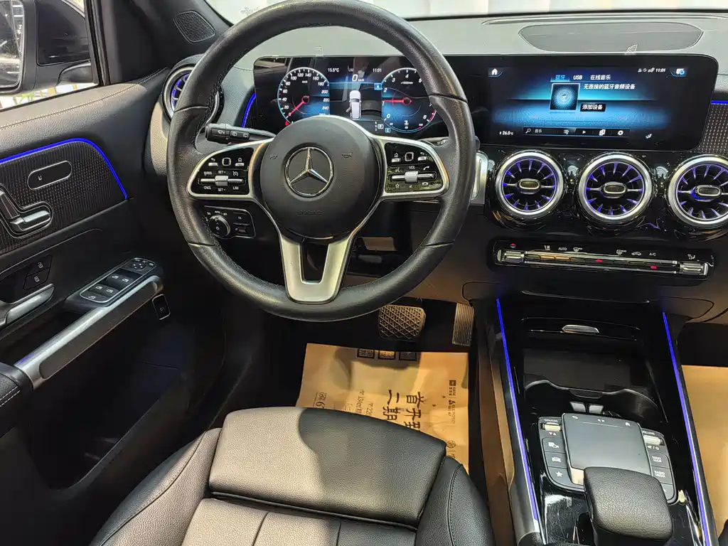 MERCEDES BENZ GLB 2021