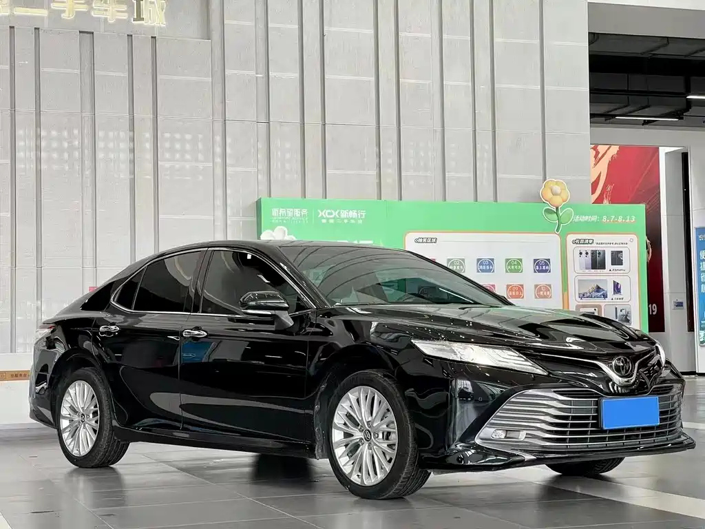TOYOTA CAMRY 2019