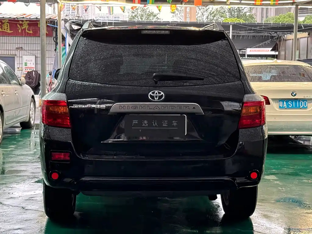 TOYOTA HIGHLANDER 2010