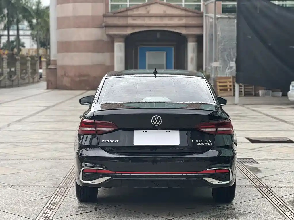 VOLKSWAGEN LAVIDA 2022