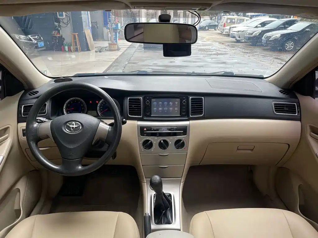 TOYOTA COROLLA 2013