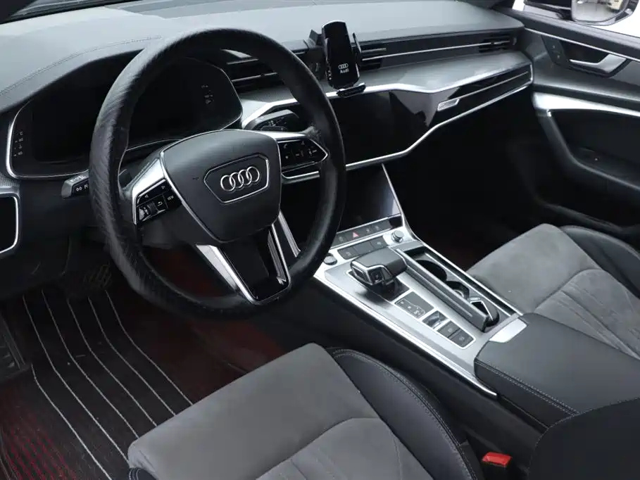 AUDI A6L 2022