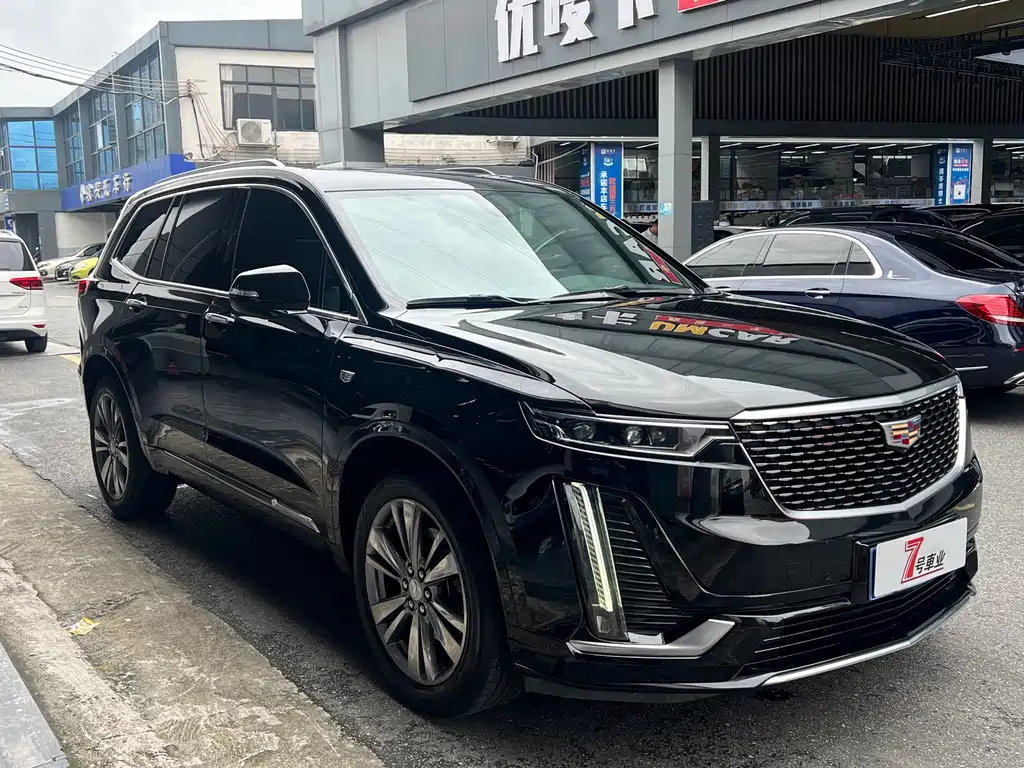 CADILLAC XT6 2021