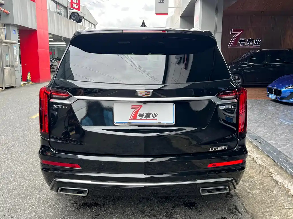 CADILLAC XT6 2021