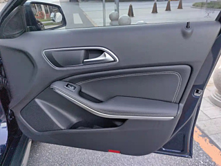MERCEDES BENZ GLA 2018 YEAR GLA 200 FASHION 2018