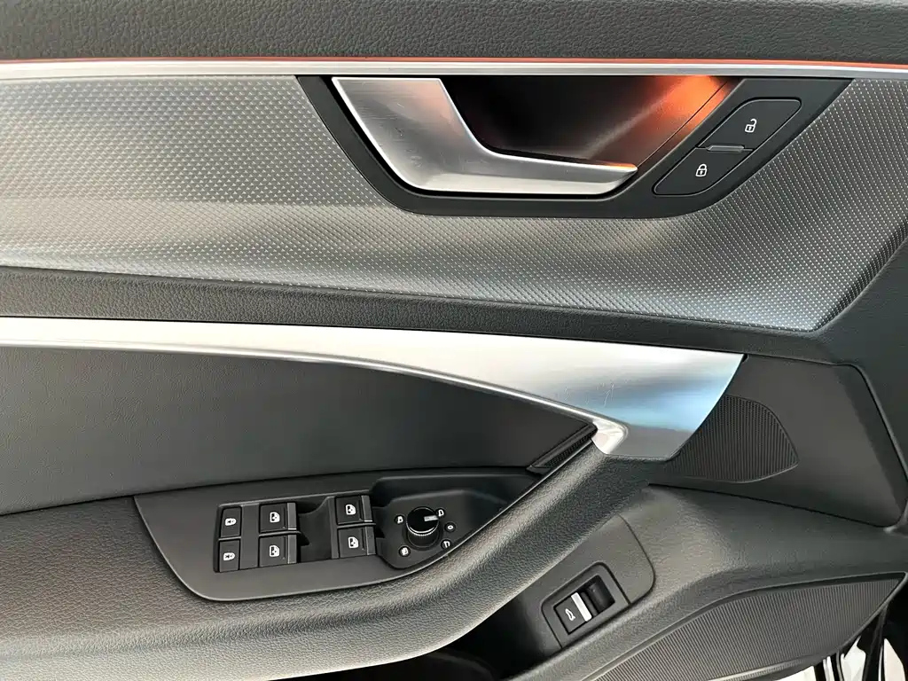 AUDI A6L 2020
