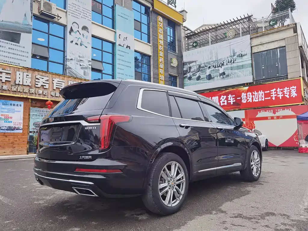 CADILLAC XT6 2021