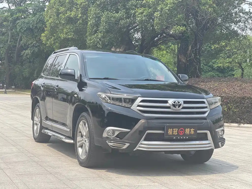 TOYOTA HIGHLANDER 2014