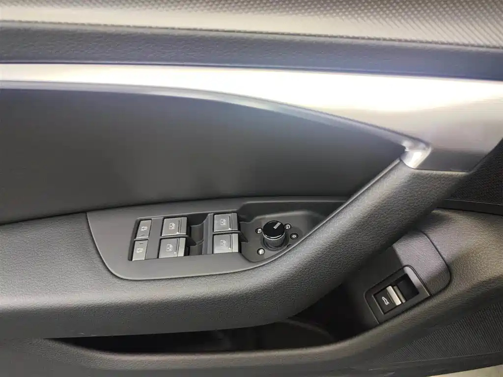 AUDI A6L 2024