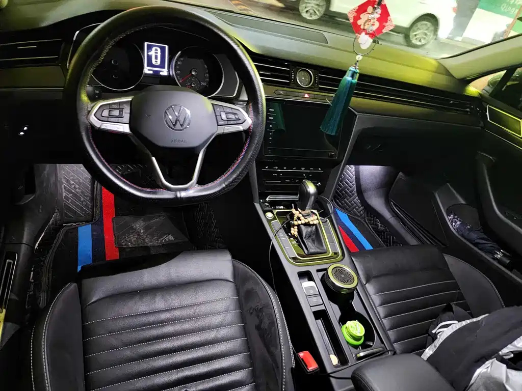 VOLKSWAGEN MAGOTAN 2021