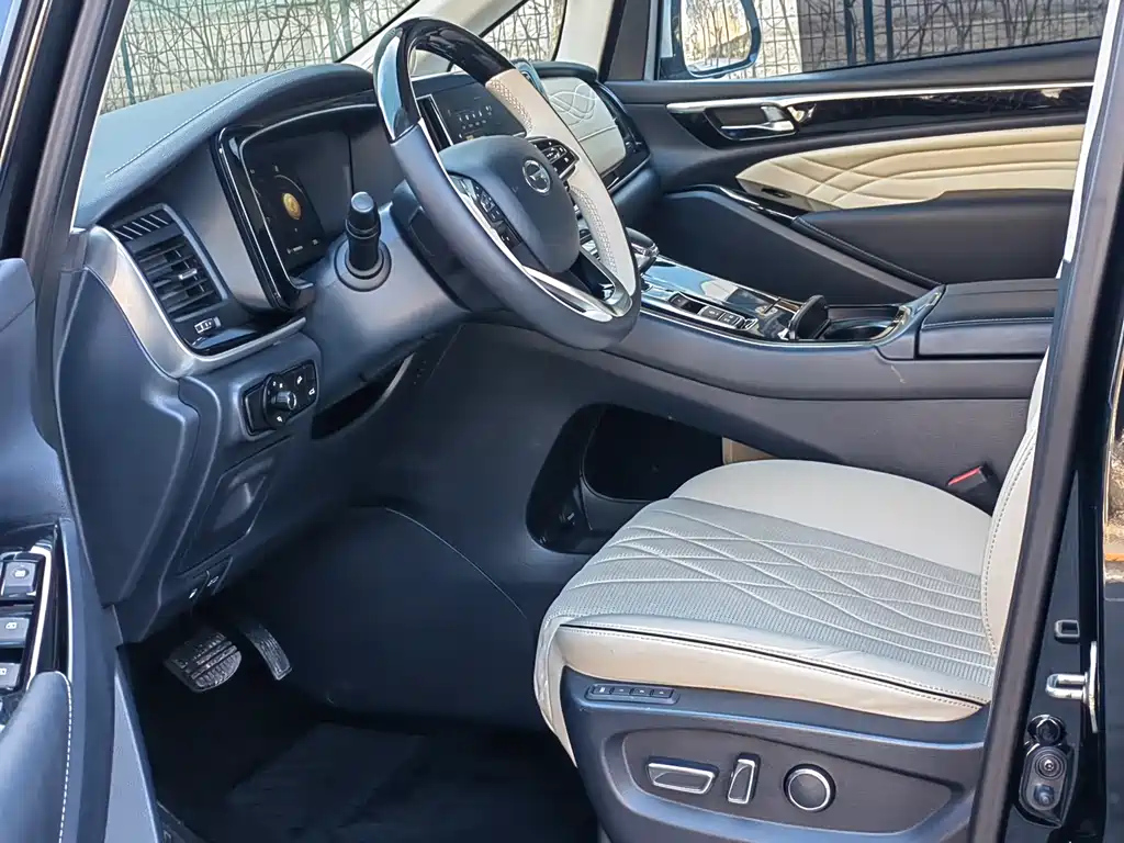 TRUMPCHI M8 2022