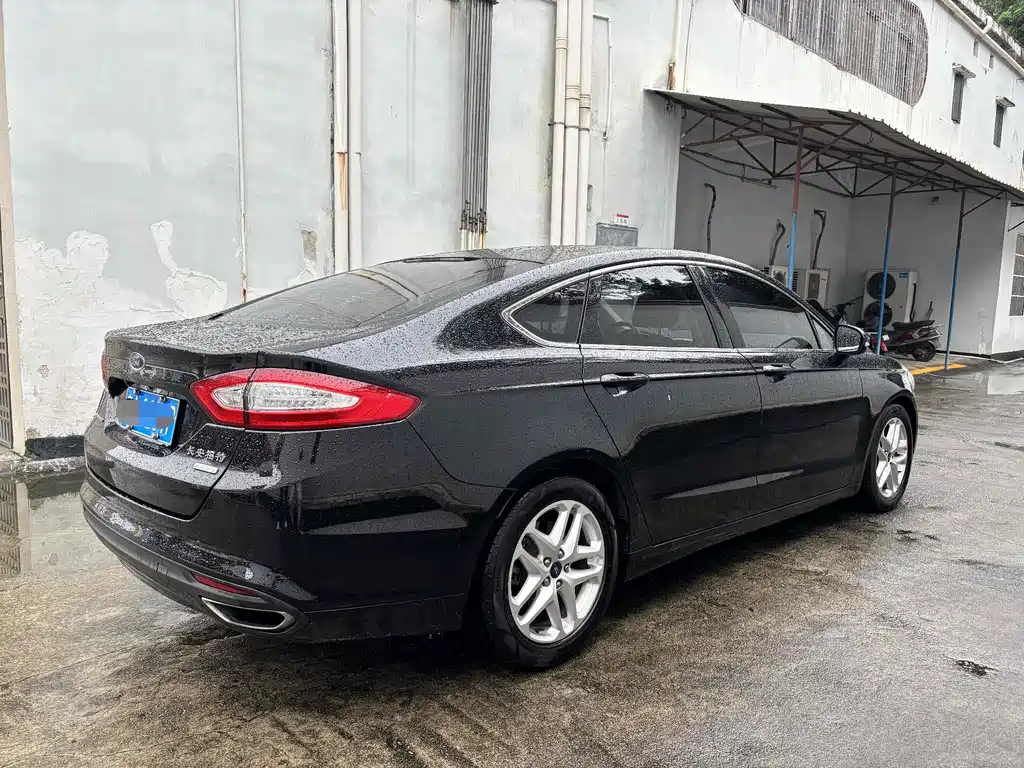 FORD MONDEO 2015