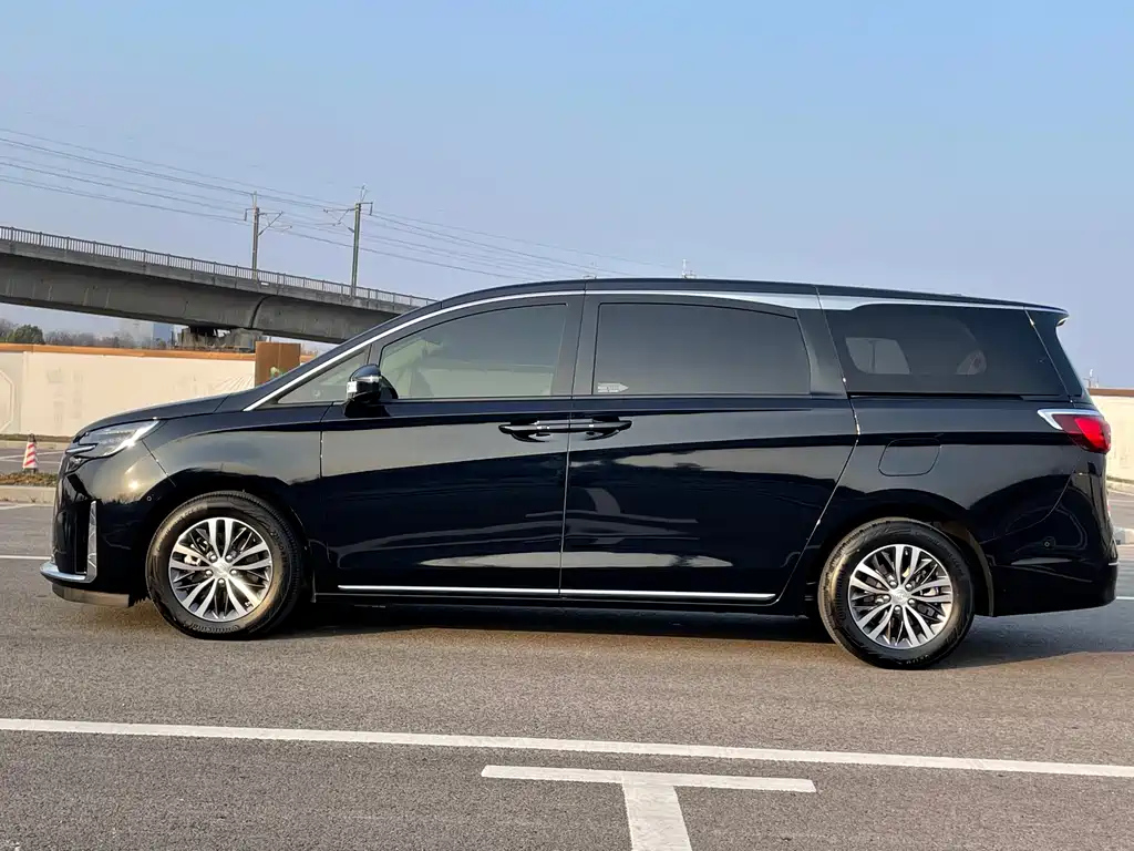BUICK GL8 2023
