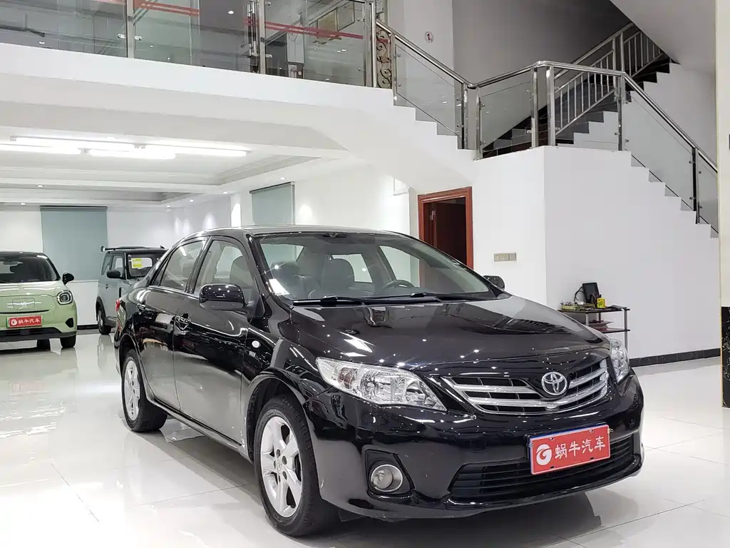 TOYOTA COROLLA 2013