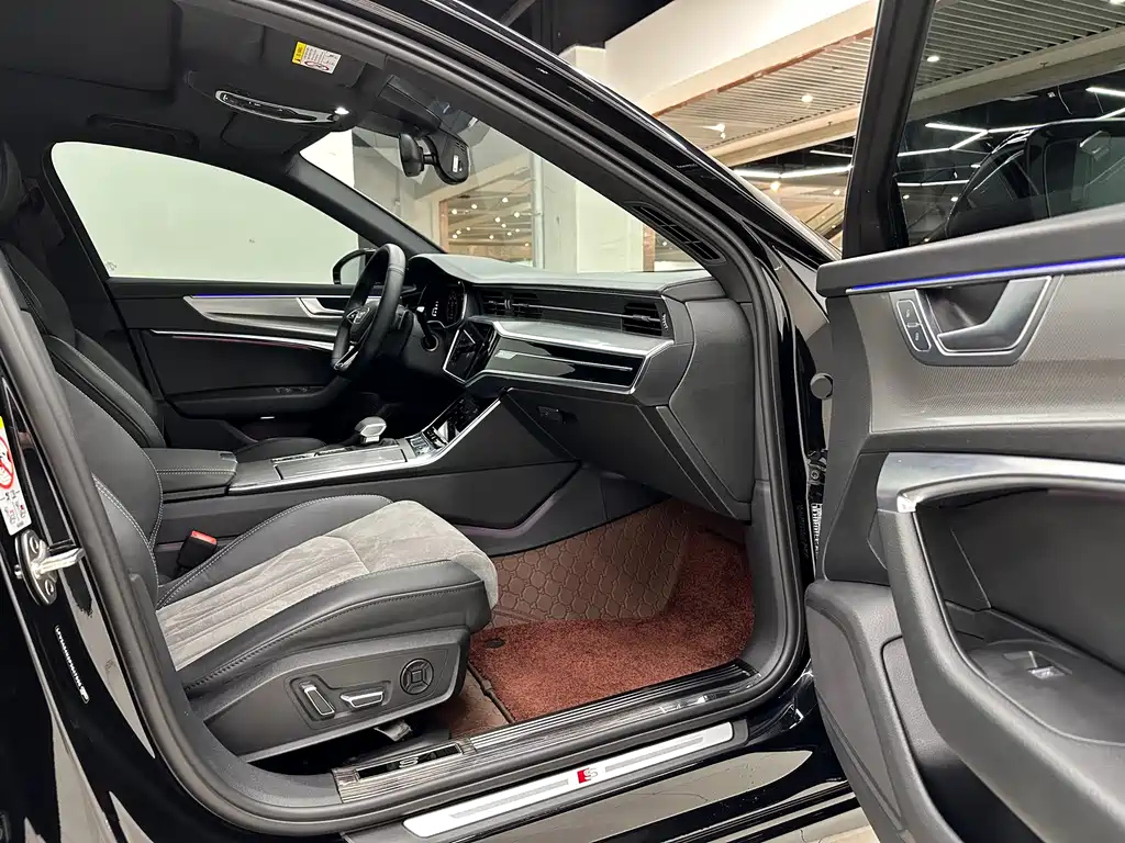 AUDI A6L 2023