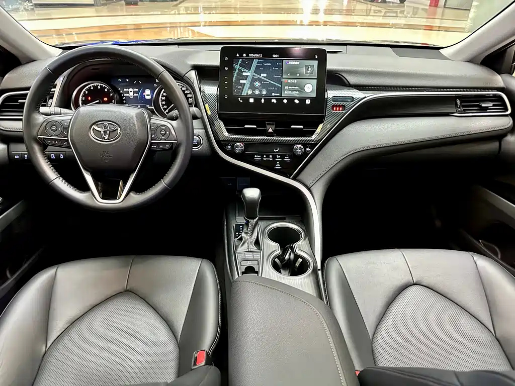 TOYOTA CAMRY 2022