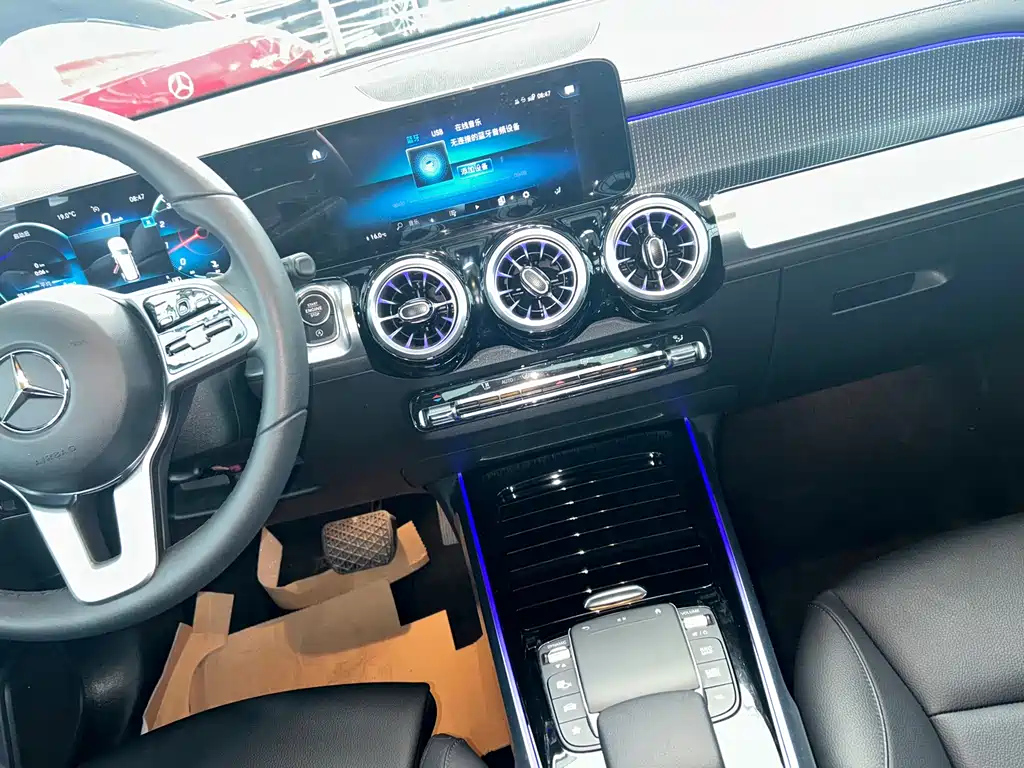 MERCEDES BENZ GLB 2022