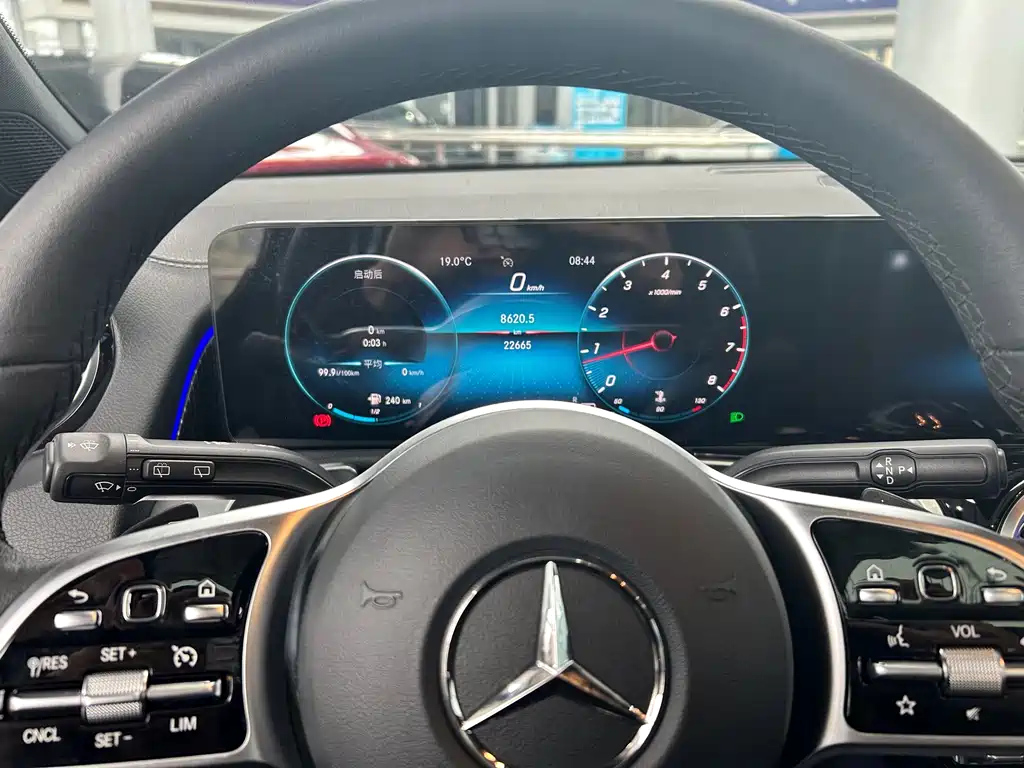 MERCEDES BENZ GLB 2022