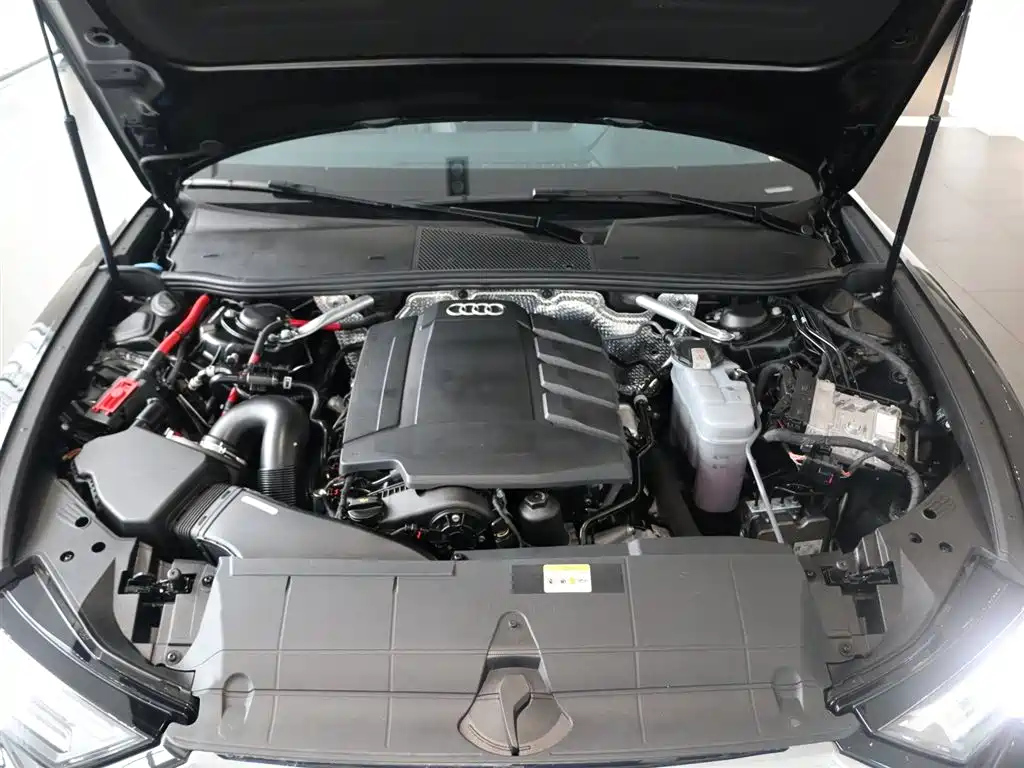 AUDI A6L 2021
