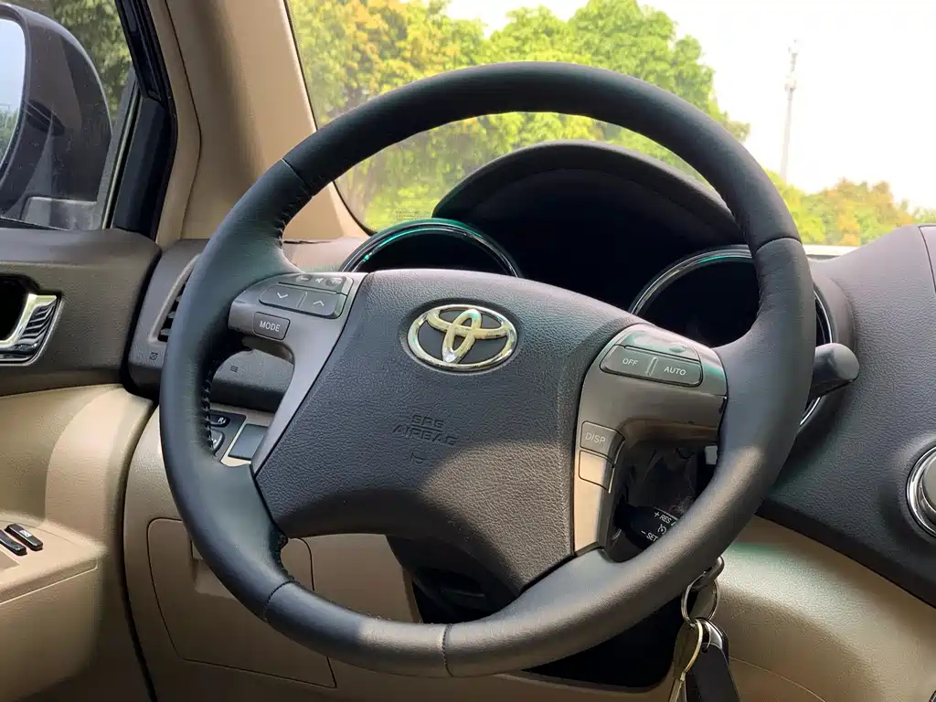 TOYOTA HIGHLANDER 2009
