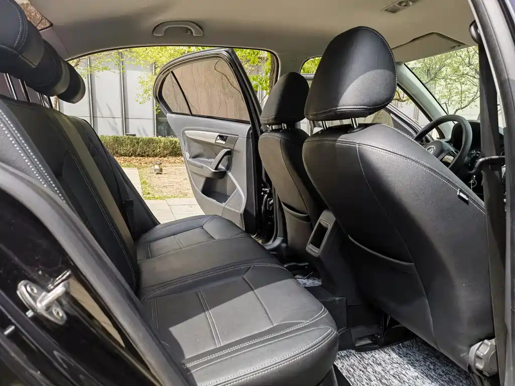 VOLKSWAGEN LAVIDA 2017