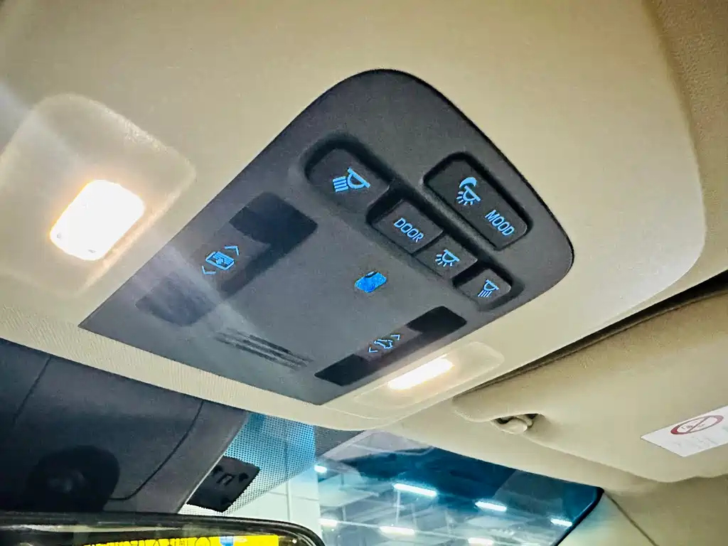 TOYOTA AVALON 2019