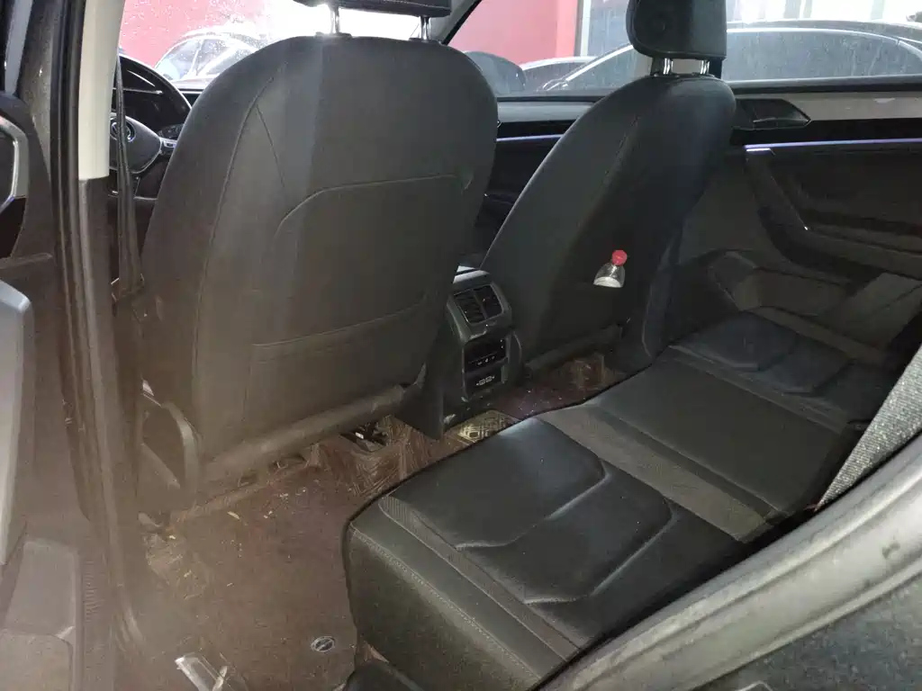 VOLKSWAGEN TAYRON 2022
