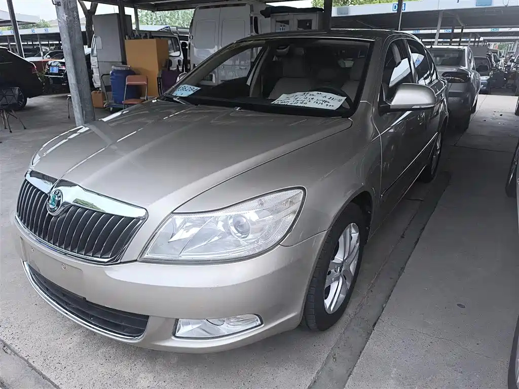 SKODA OCTAVIA 2013