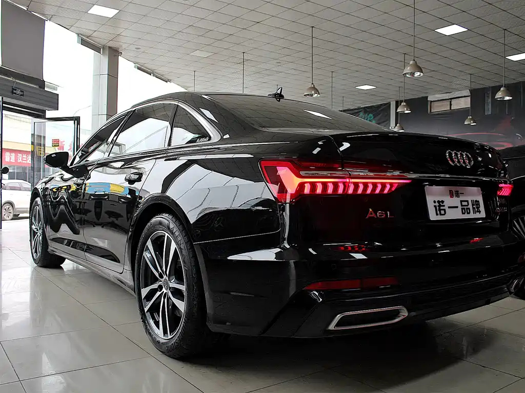 AUDI A6L 2019