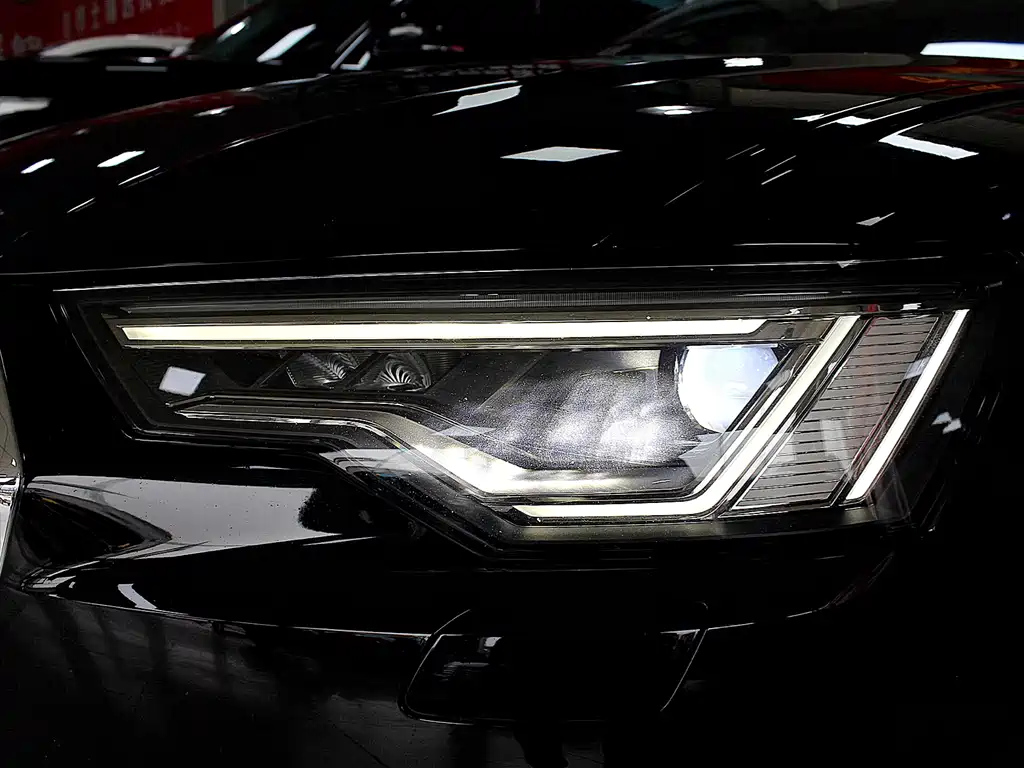 AUDI A6L 2019