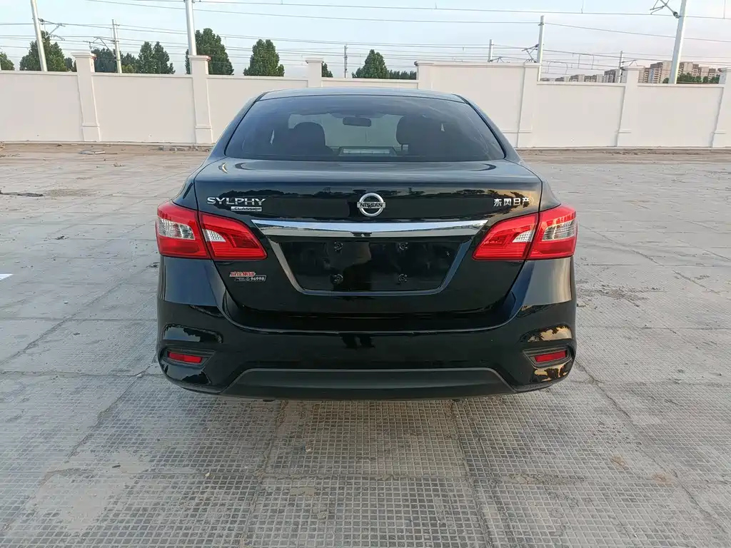 NISSAN SYLPHY 2022